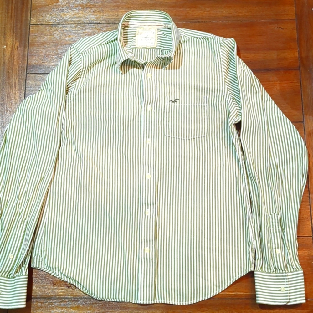 Hollister button up